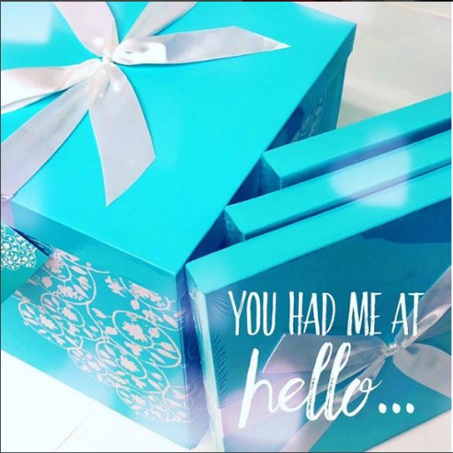 EZ Gift & Wine Boxes ✨A new gifting experience✨ 🎁 great designs for all occasions 🎁 ALL IN ONE~ includes tissue paper, tag & bow 🎁assembles in 20 seconds!