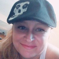Holly Pettit - @HollyPettit3 Twitter Profile Photo