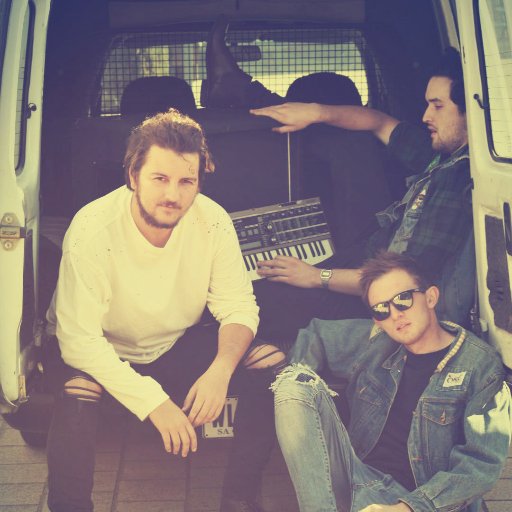 The Dead Ends are an energetic 3-piece Punk Rock band from South Australia.