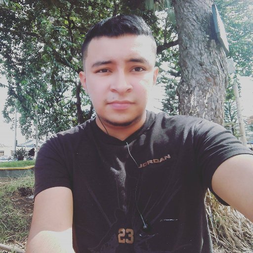 Estudiante de ingeniería de sistemas y computación de la universidad del Quindio , amante al ciclismo.