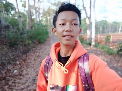 EndangSquarePa1's profile picture. sampul tak menggambarkan isi