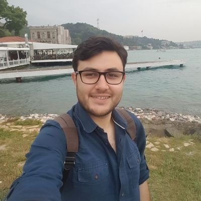 Kocaeli Üniversitesi Siyaset Bilimi ve Kamu Yönetimi/Marmara Üniversitesi Yerel Yönetimler ve Kent Politikaları(YL)
MSKÜ Kamu Yönetimi (Dr. adayı)