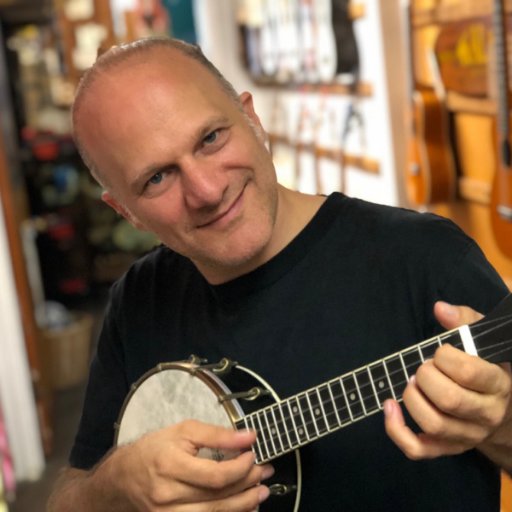 Violinist in 3x JUNO Award nominated @sultansofstring and Performer for Young Audiences #musicforchildren #musiced #musicinschools