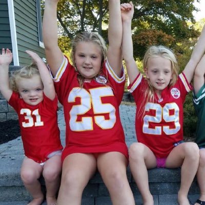 I'm chubby, so what... You will ALWAYS be ugly! USMC Vet '00-05, Husband, Daddy of 3 beautiful girls. President of @madeucedeuce  #ChiefsKingdom