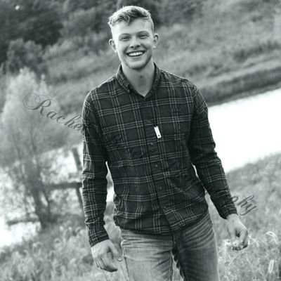 BevelNicholas's profile picture. instagram: Nick.039   
snapchat: Nick_bev