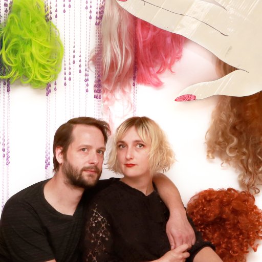 HavaniaWhaal's profile picture. silly shoegaze meets goofy goth