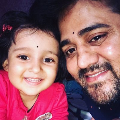 rshar25's profile picture. 