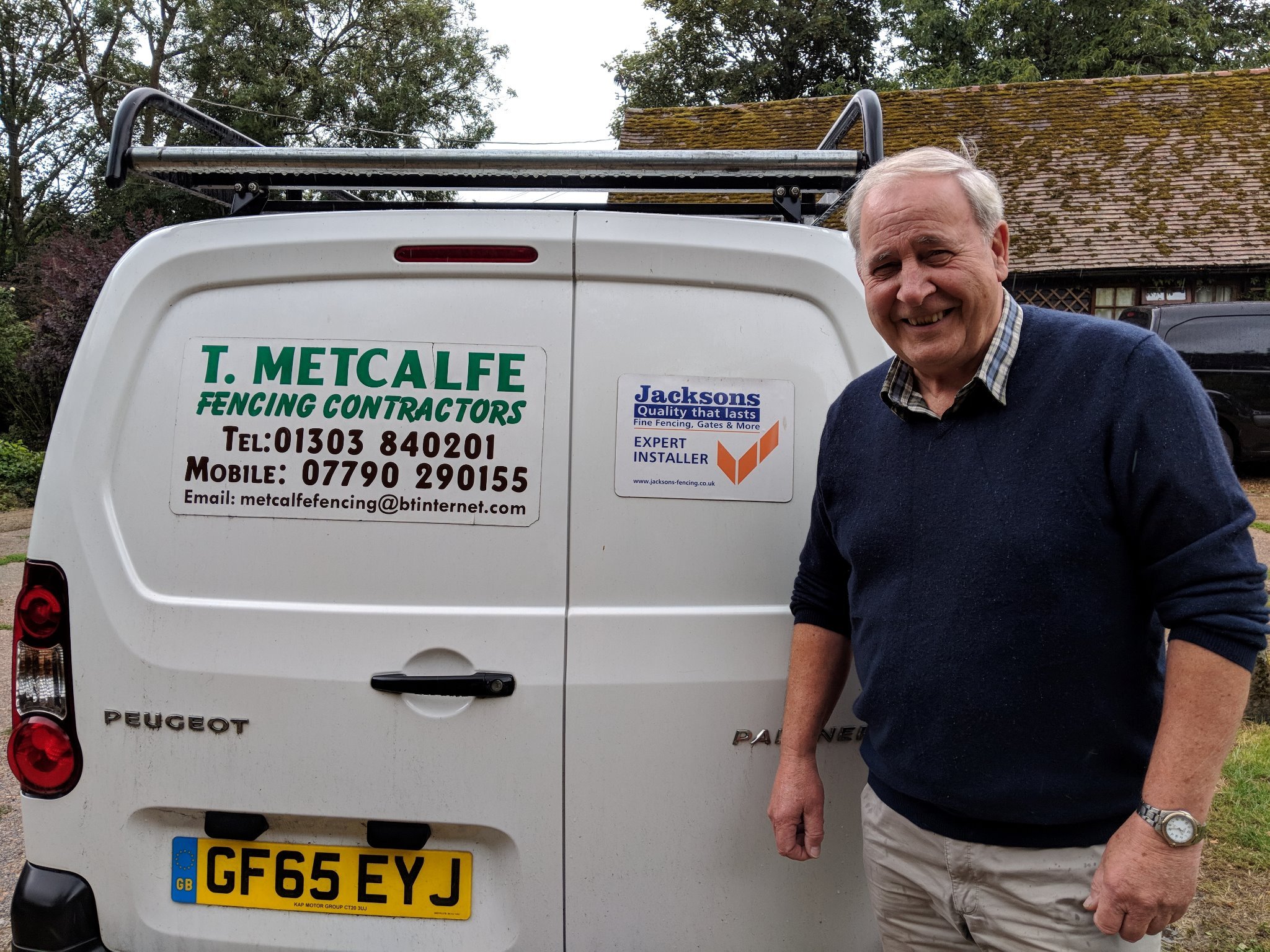 Approved Expert Installer for Jacksons Fencing
Established over 30 years
Highly experienced teams
