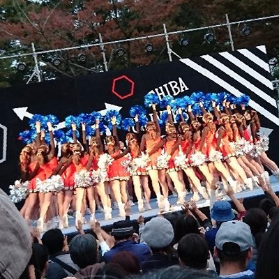 千葉大学チアリーディングサークルLipsの公式アカウントです!練習や公演、イベントについてつぶやきます!外部公演依頼、応援依頼お待ちしてます!【lips_cheer@yahoo.co.jp】フォローお願いします*\(^o^)/*make you happy•*¨*•.♬