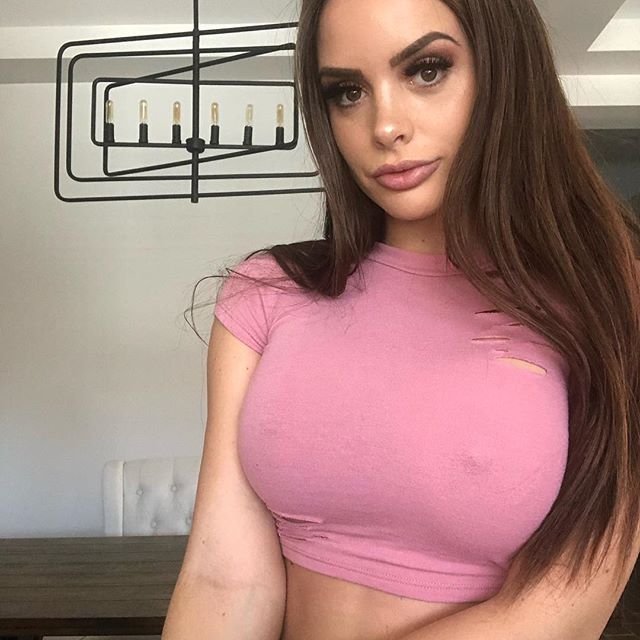 How old is allison parker