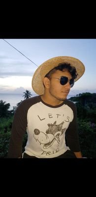 FrancisJerren's profile picture. Just here for the memes