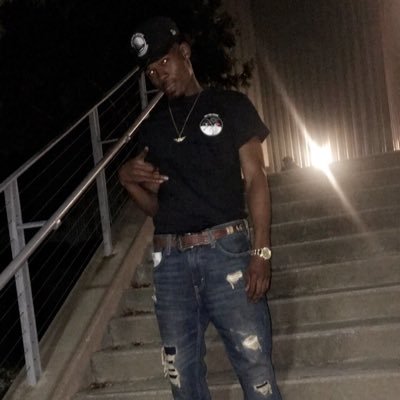 I can only be me but if you don’t like how I am well it seems as if you can’t handle me.. #stay real or stay away🤞🏽 2/28/14 R.I.P Dj😇