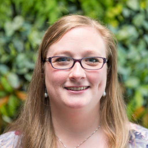 I'm a UX Specialist. I want to make digital experiences positive & simple for people!