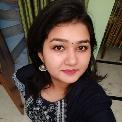 aditimazumdar14's profile picture. Quietly in love with anything that falls outside the line.
