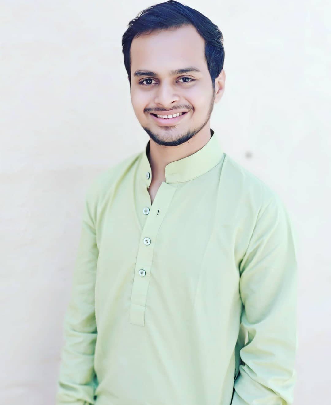 shahkushal29's profile picture. Living the dream!