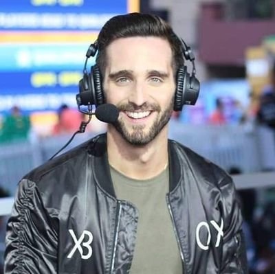 Former pro gamer, current Shoutcaster & on-air talent. Director @Microsoft. Founder @ApexAfterHours @ApexRisingUp https://t.co/dnuq6znAXk