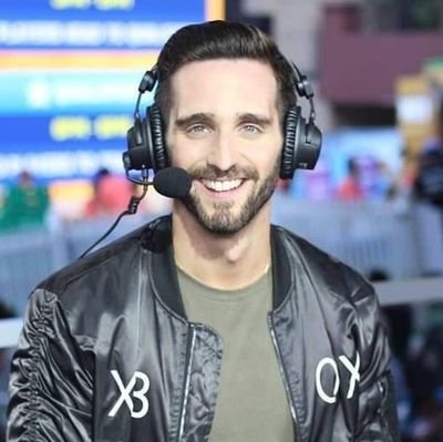 Former pro gamer, current Shoutcaster & on-air talent. Director, Azure Gaming @Microsoft. Founder @ApexRisingUp. https://t.co/dnuq6zo8MS