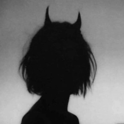 RaumFrau's profile picture. ACM | IT👩🏻‍💻 | TV shows | 🎮 | Coffee Addict | Art Lover