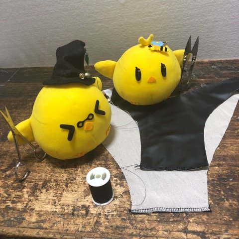 衣装造形の緑青(@5931_rockshow) & モデル+小物製作の蜂蜜(@5931_hachi_32) / 時々ヤフオク出品します(ID/gokusai2008)/ 【ご依頼・個人オーダーは休止中です】 過去の製作衣装一覧はこちら→ https://t.co/VisD6eK257