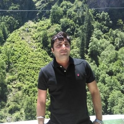 अपने धर्म के प्रति मेरा निष्ठावान होना किसी सेकुलर को कट्टर लगता है,तो हा मैं कट्टर हिन्दू हूँ।
जय जय श्री राम।