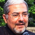 Poeta e professor. Autor de Na Lata e pai de Joana e Pietra.