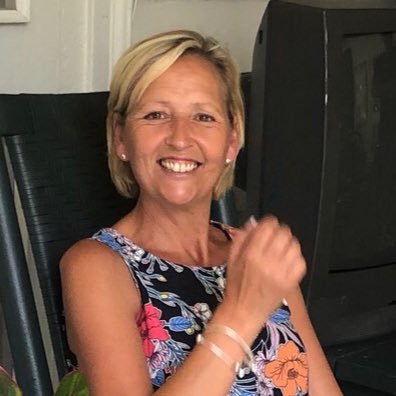 Passionate about helping people lose weight & feel great. Call 07739 183053 Twitter @SWsuemedland