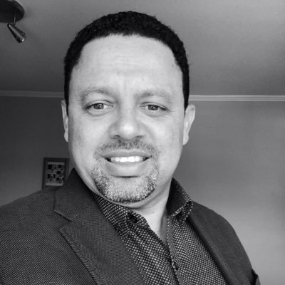 rynitw's profile picture. Senior IT Consultant and Software Architect