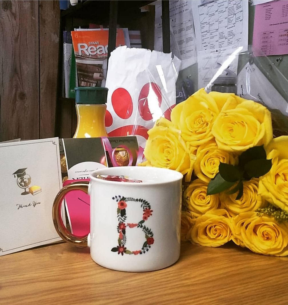 MadanPwofese's profile picture. 🔍📰📖✒📓📒💡