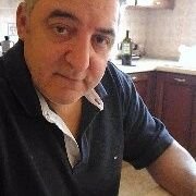 fiuseppe's profile picture. Cotidie damnatur qui semper timet.