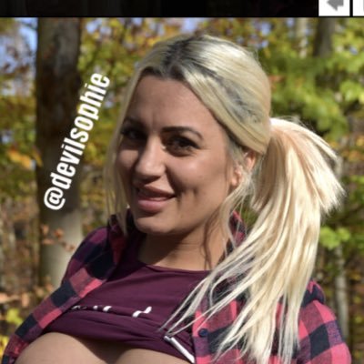 visit her personal web for more hot photos and videos