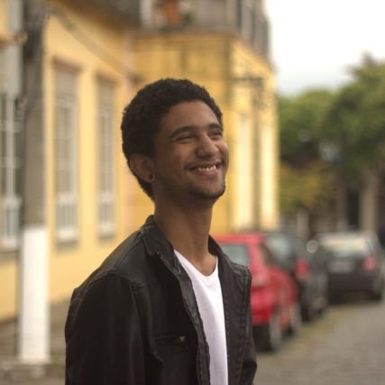 yo_louisedu's profile picture. ECO-UFRJ 🟠⚫️
Estagiário na Super Rádio Tupi