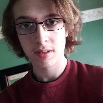 (CEO of @RebirthPE & @FakeplexPE & @BeatsNetworkPE) (Developer for @GenisysPro)
(YouTuber 2.4K) Rona Season Everyday