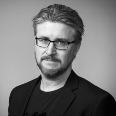 Twittrar om samhällsfrågor, medier, QPR och en hel del brittiskt. Presschef på Sveriges Radio. Chief Press Officer, Swedish Radio