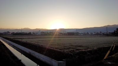 dancho_kagun's profile picture. 徒然なるままに
日暮しスマホに向かひて
心にうつりゆく配合などを
そこはかとなく書きつくれば
あやしうこそものぐるほしけれ。

ダビスタ歴は96から。
2018年11月からのダビマス参戦です。
ID:4208130339 です。

~カカチニ軍の白い彗星、断腸のダビマス日記~