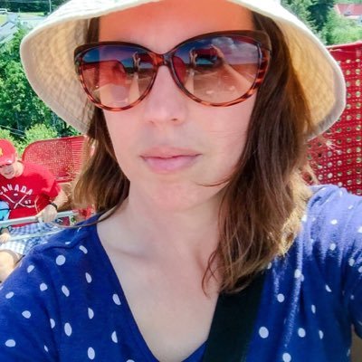 LynnVanasse73's profile picture. Graphics Tech / Photographer / Volunteer / Gardener / Bookworm / Mom