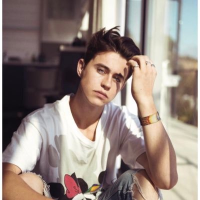 Calisuger's profile picture. 🇺🇸🇦🇪