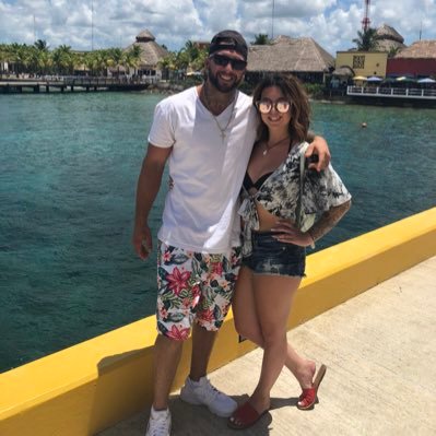 EmilyMarshall8's profile picture. 518.