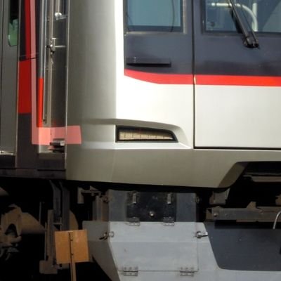 いいね、リツイート中心、ツイート控えめです。鉄道・PC・ニュース、文房具等のアカウント中心にフォローさせて頂いてます。メインのアカウントはこちら≫@UT40598483