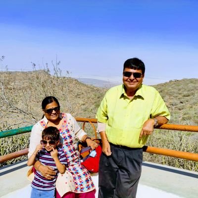 MinaSha24721304's profile picture. 