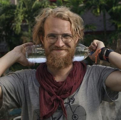 NielsBauder's profile picture. don't stop motion // media and education //