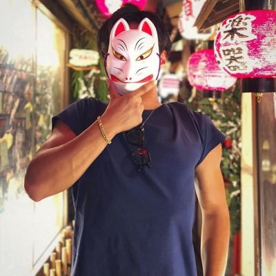 フィリピン系181cm。好きな食べ物は寿司と焼肉とハヤシライス。熱いリーマンライフ送ってます。しょっぱい人生送ってるやつ男梅かよ。