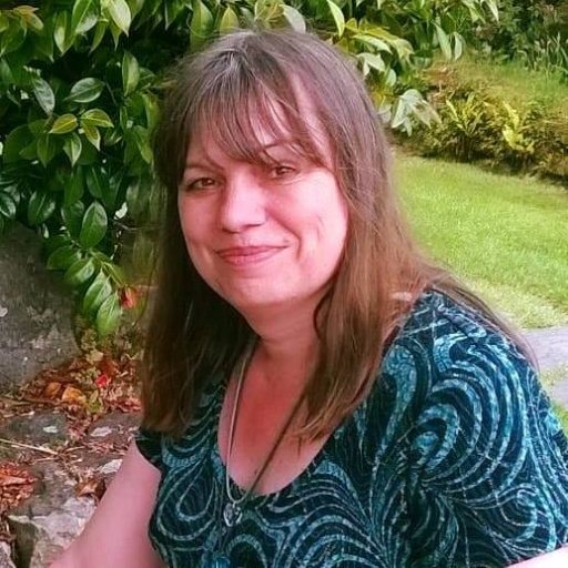 😍Coach Driver. Engaged to my true Love💞 Previous work experience: Truck Driver (HGV/LGV). Full license, CPC/code95 and driver card
🚌🚚🚛