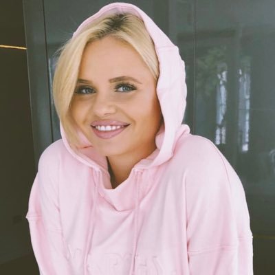 fan account dedicated to Alli Simpson https://t.co/RNEu48Aqt7 https://t.co/SZ0CKi6ZUY