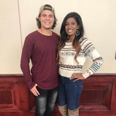 Student Pastor! I try to serve my savior, but fail often! I deserve all the worst yet he offers mercy! #FutureYouthMinister married to my babe salad 🥗 ❤️