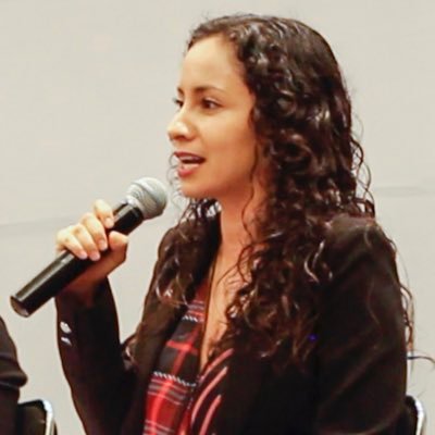 maribelbenr's profile picture. Comedora compulsiva de chocolate, amante de la música, de alma bailadora e intensa, aprendiendo a vivir, siempre bajo mis propios esquemas y reglas.