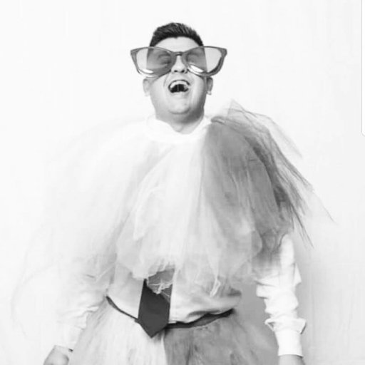 ben_create's profile picture. Obsessed with the creative industry whether it be Fashion, Television or anything that get the creative brain juices flowing. All opinions are my own. 💻💭