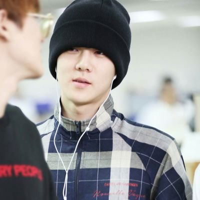 _pychaa's profile picture. :)