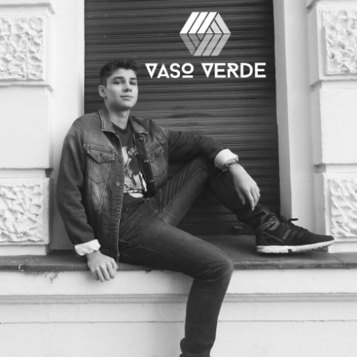 VASOVERDE2's profile picture. Co-FouNder VAsOVeRDE♻
Nos guiamos por los principios de la economíA circular  y la economia social  solidaria ,y asi convertir un residuo en un recurso de valor
