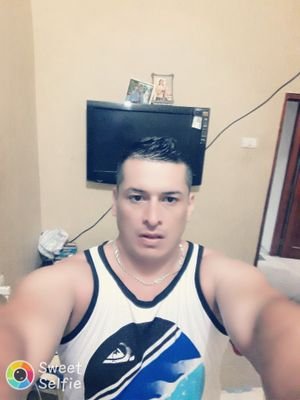 DgmuE's profile picture. Lector, cine Emelec.