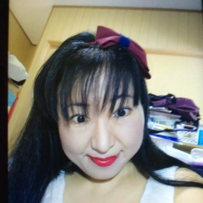 大学受験へ日々勉強しています。でも、数学が超苦手。でも、この3ヶ月集中して効率の良い勉強するという覚悟を決めて頑張らなきゃ?! 四月からは憧れの赤門デビューできるかな?!兎にも角にも1日17時間勉強をする事をここに誓います。